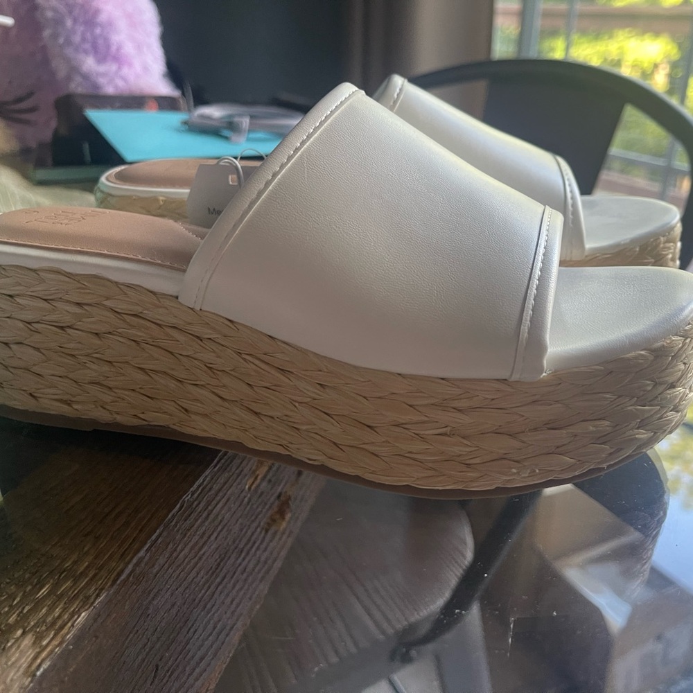 Time & Tru White Platform Wedge Sandals - Size 6